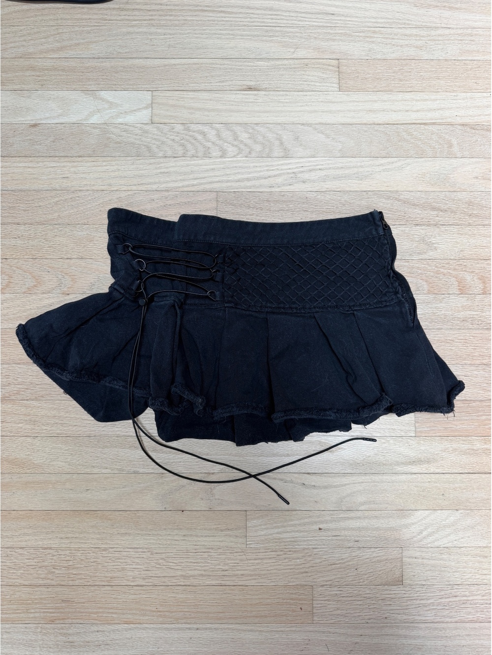 darker wavs SYNTH PLEATED TWILL MINI SKIRT